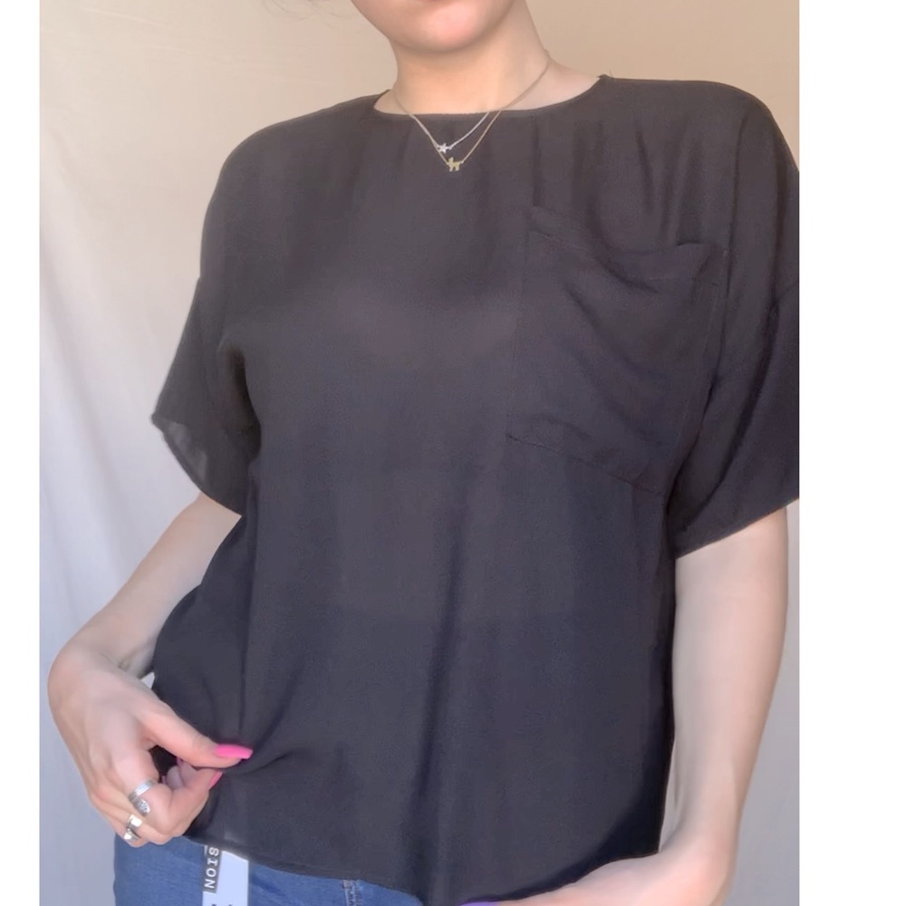 Black blouse short sleeves and pocket